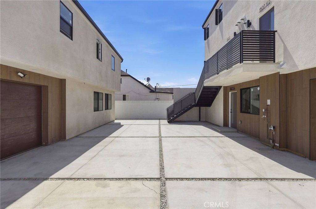 1507 W 83rd Street Property Photo 9
