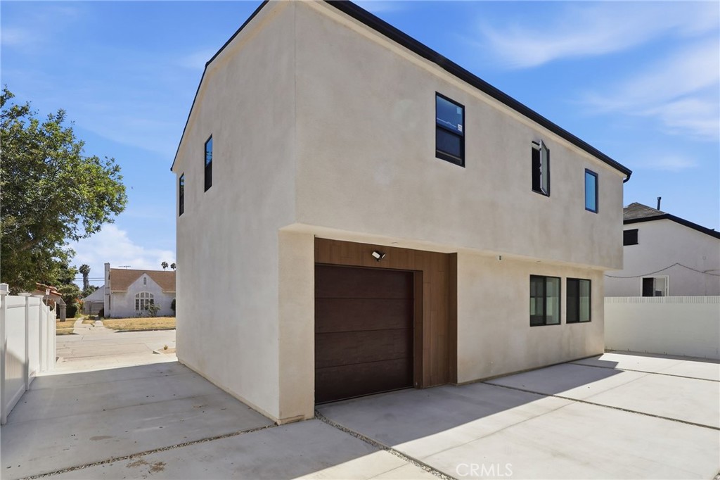 1507 W 83rd Street Property Photo 11