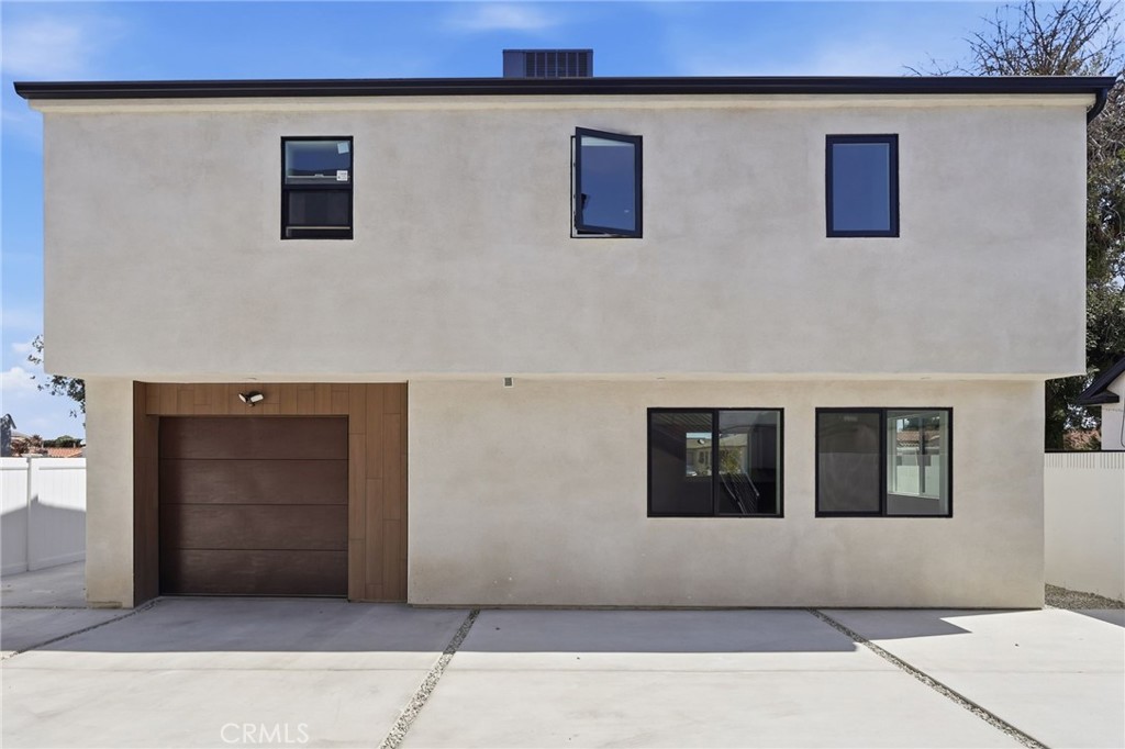 1507 W 83rd Street Property Photo 12