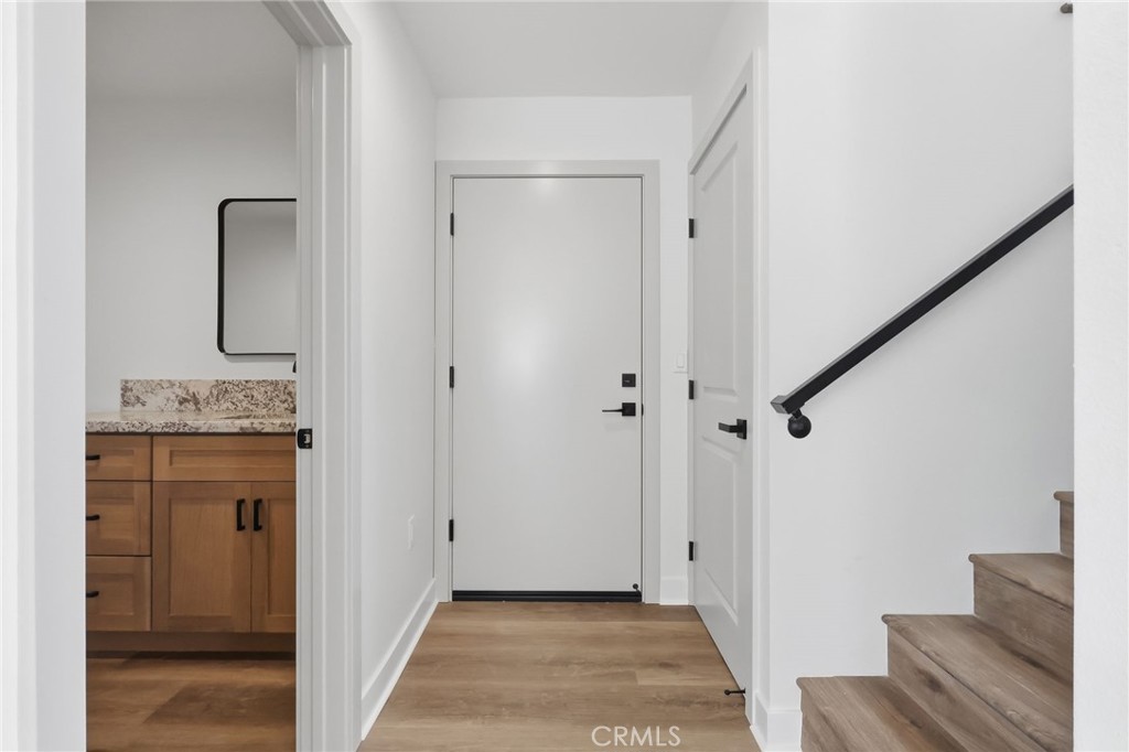 1507 W 83rd Street Property Photo 29