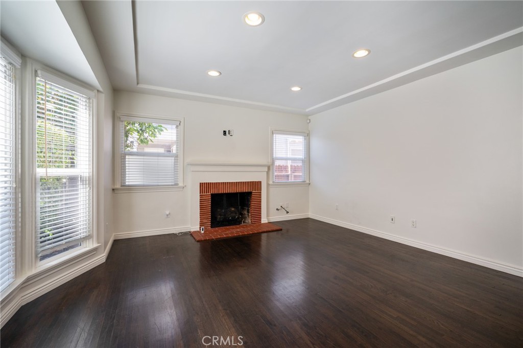 2526 Purdue Property Photo 5