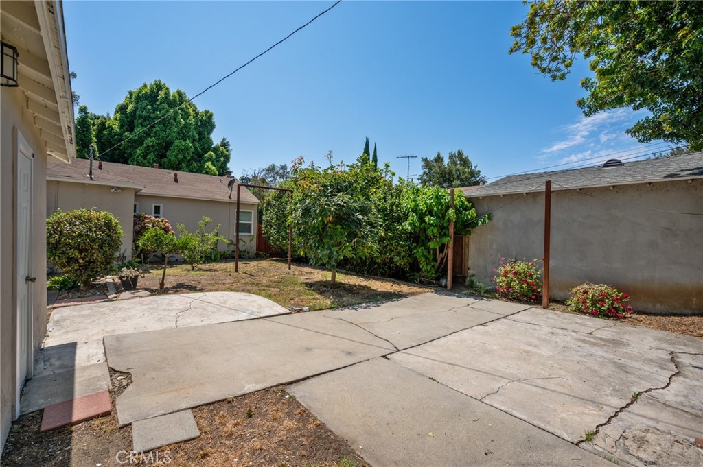 2526 Purdue Property Photo 26