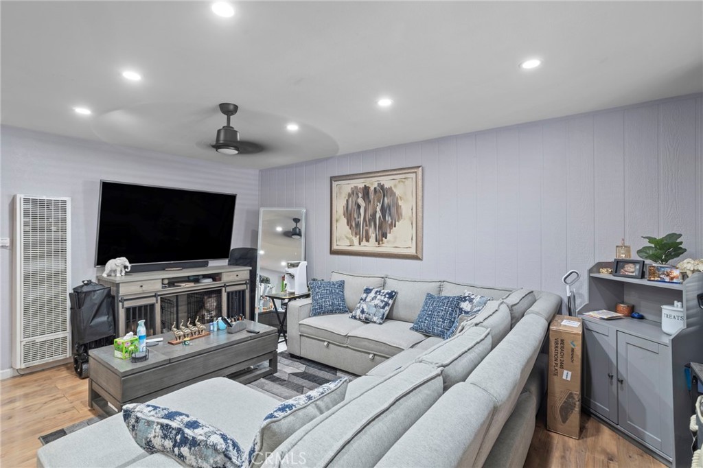 3301 Santa Fe Avenue 50 Property Photo 3