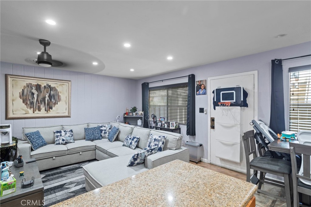 3301 Santa Fe Avenue 50 Property Photo 6