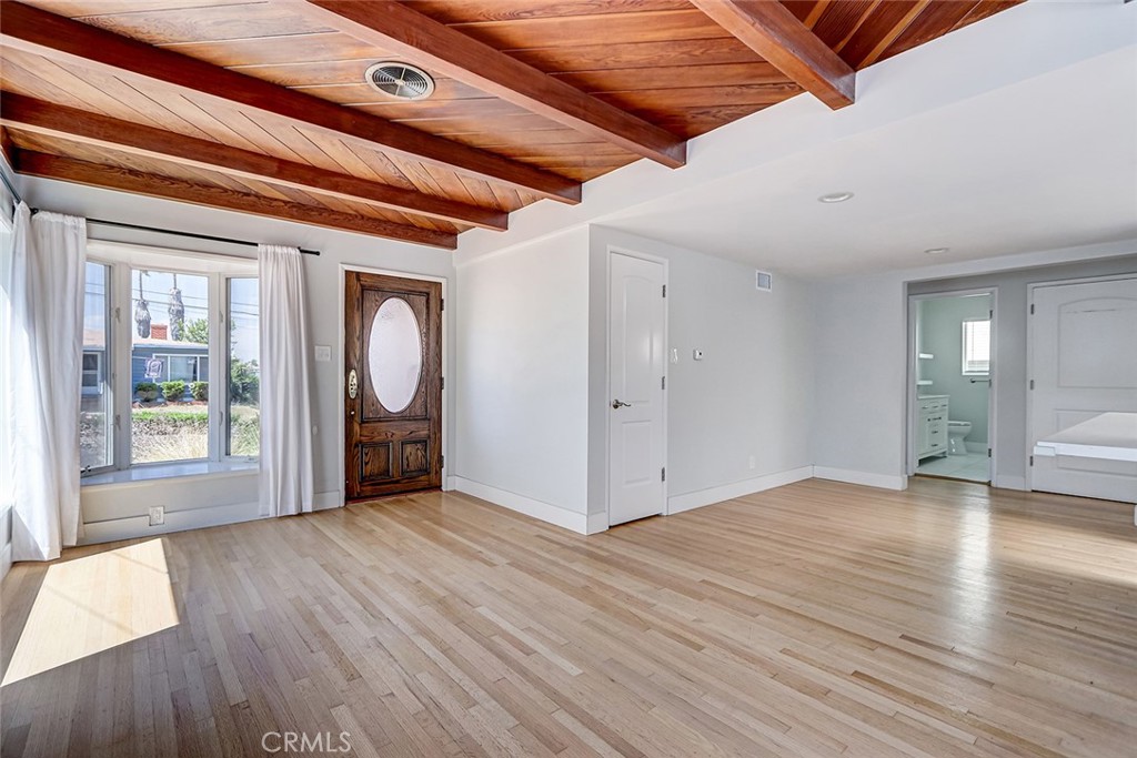 644 14th Property Photo 7