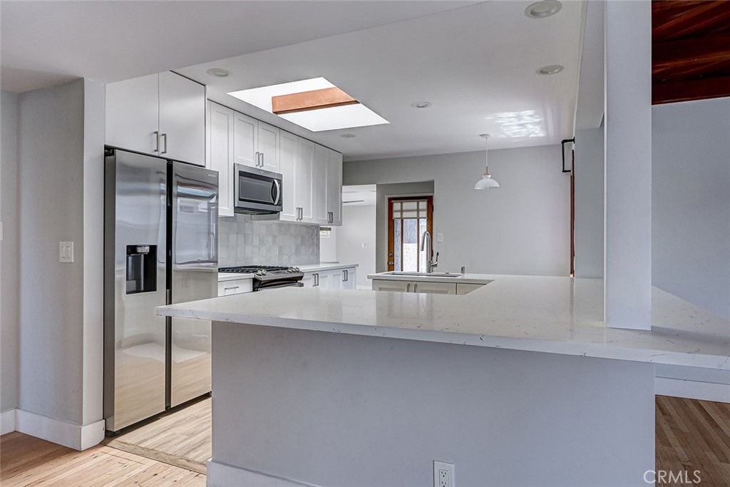 644 14th Property Photo 10