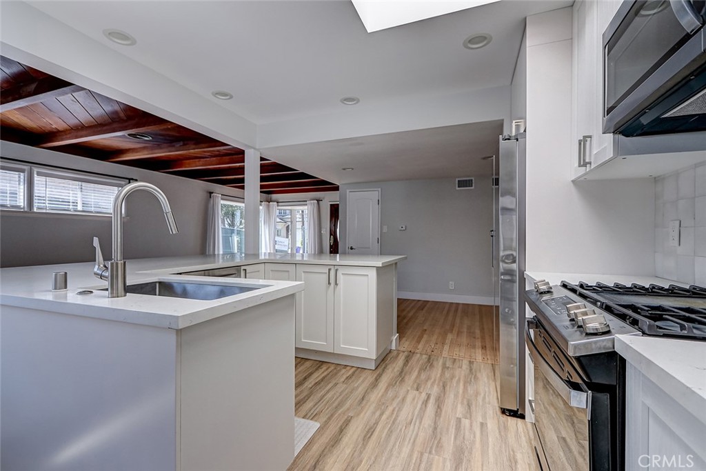 644 14th Property Photo 11