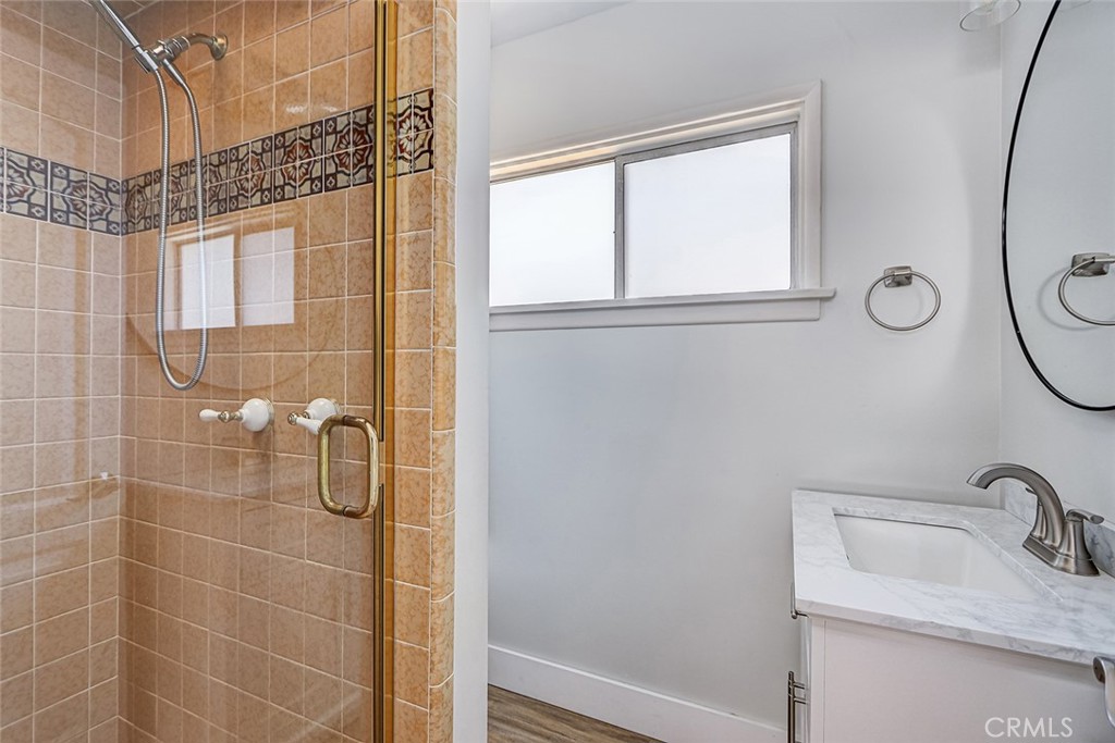 644 14th Property Photo 28