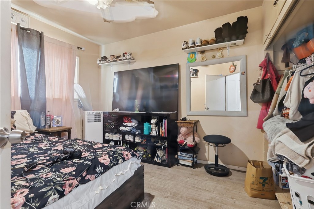 637 Hill Street Property Photo 11