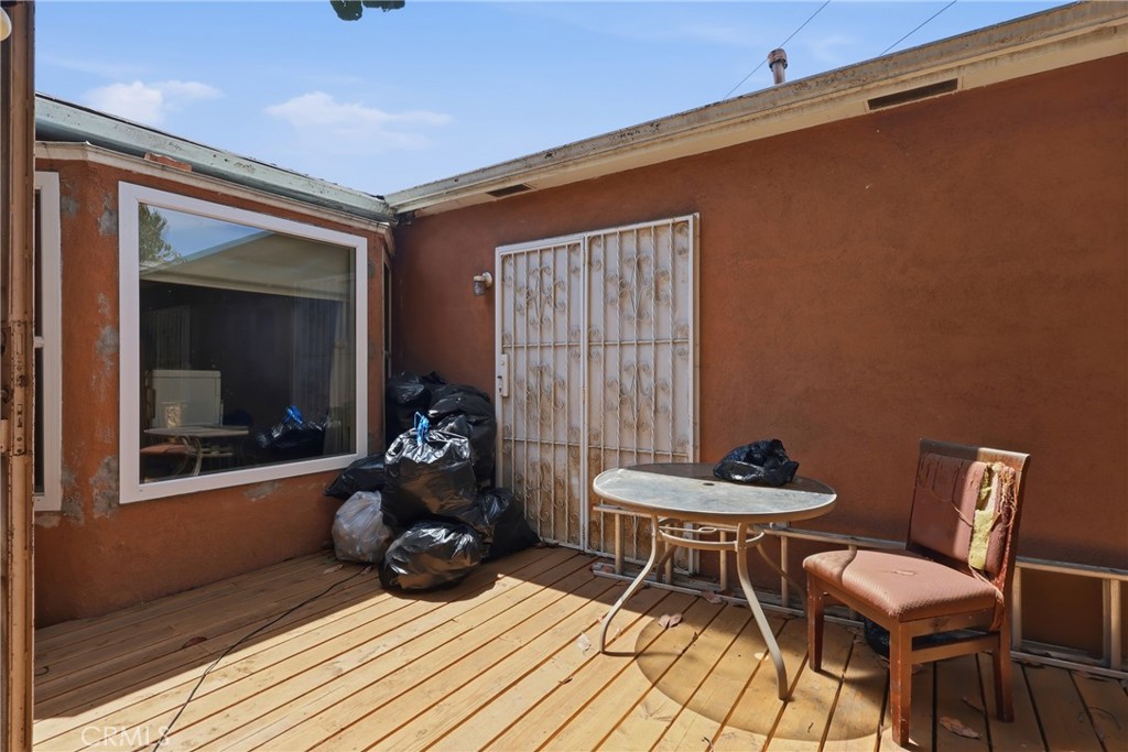 637 Hill Street Property Photo 23