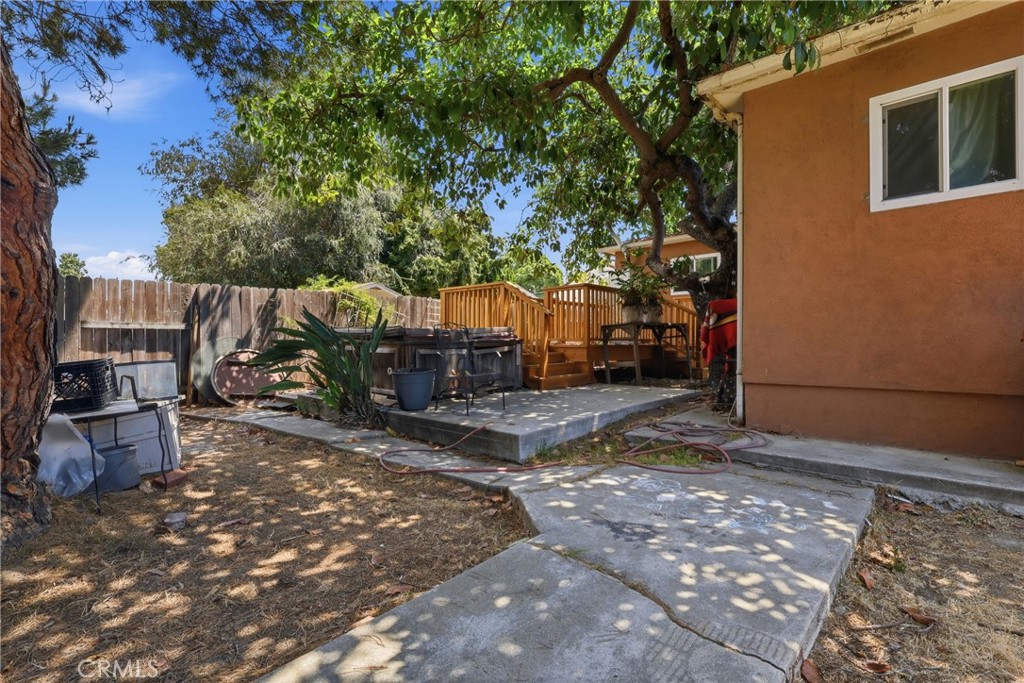 637 Hill Street Property Photo 28