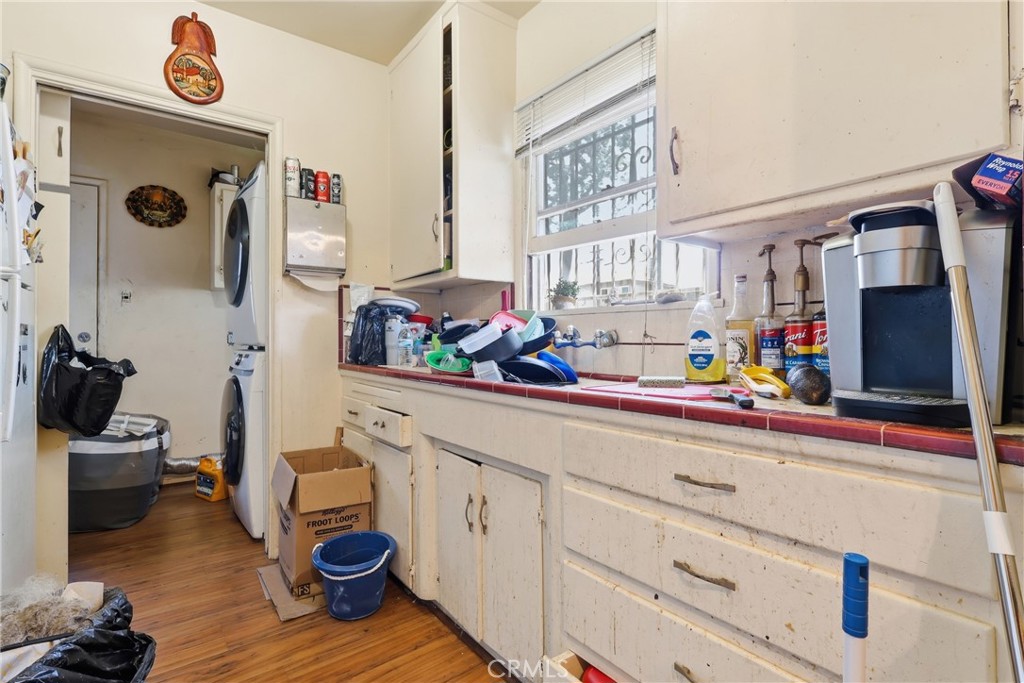 637 Hill Street Property Photo 35