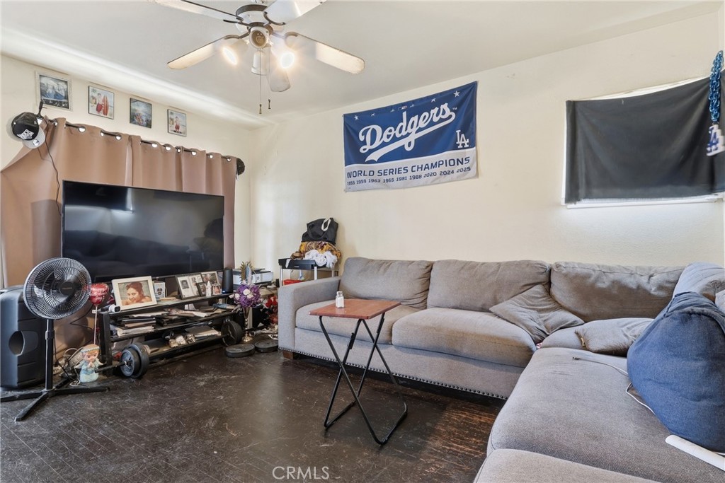 637 Hill Street Property Photo 38
