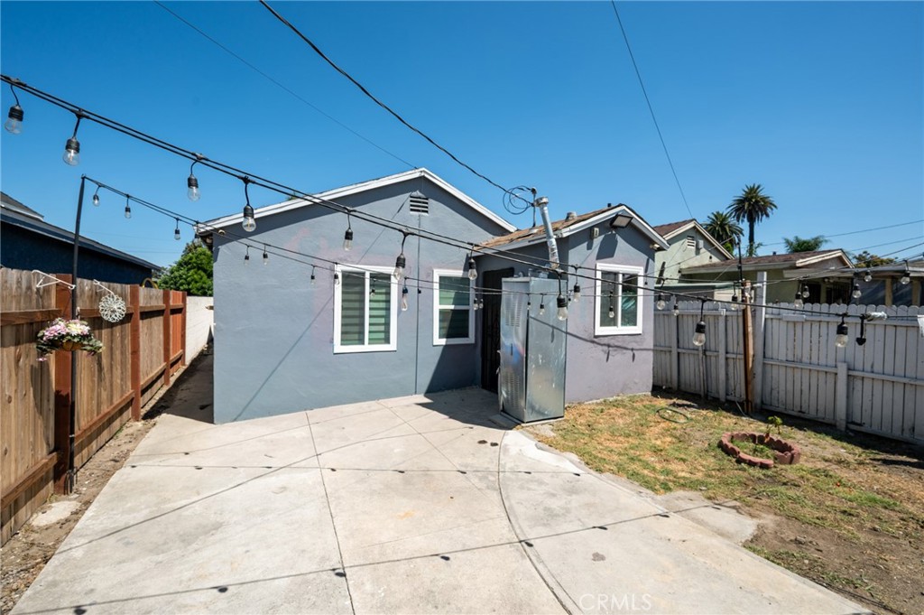 728 W Cressey Property Photo 33