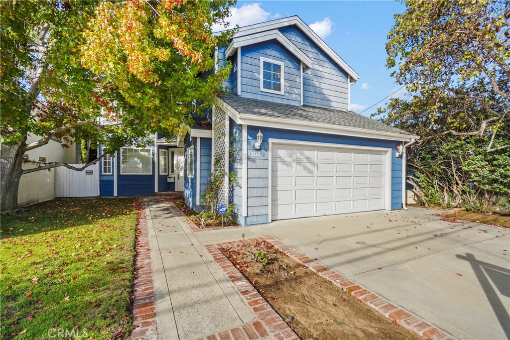 1807 10th Property Photo 2
