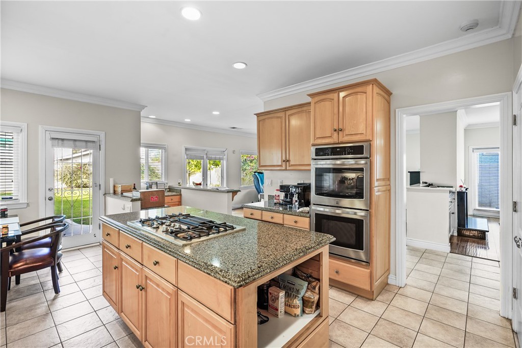 1807 10th Property Photo 10