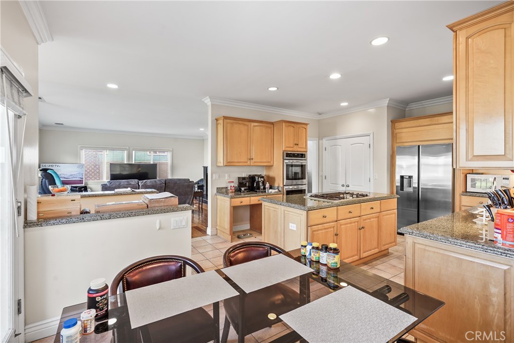 1807 10th Property Photo 12