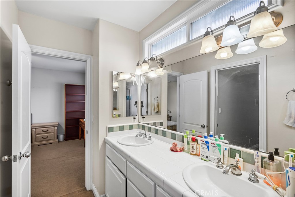 1807 10th Property Photo 22