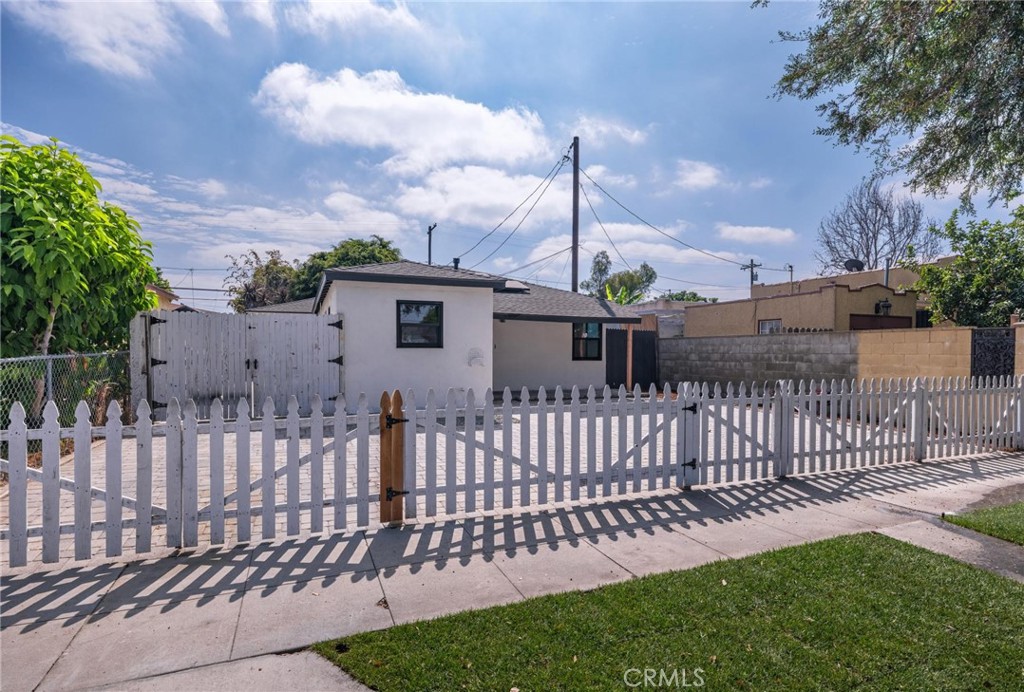 5910 Walnut Ave Property Photo 1