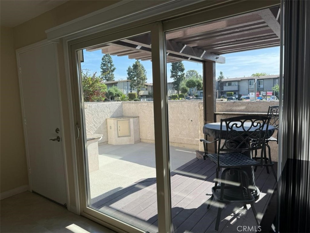 23325 Sesame Property Photo 5