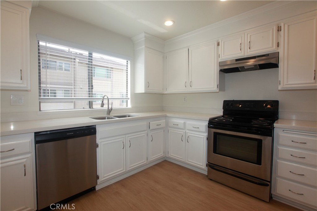 28116 Ridgepoint Court Property Photo 5