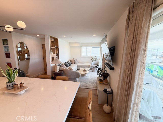 3302 Manhattan Property Photo 13