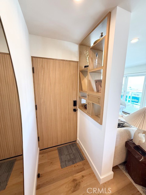 3302 Manhattan Property Photo 17