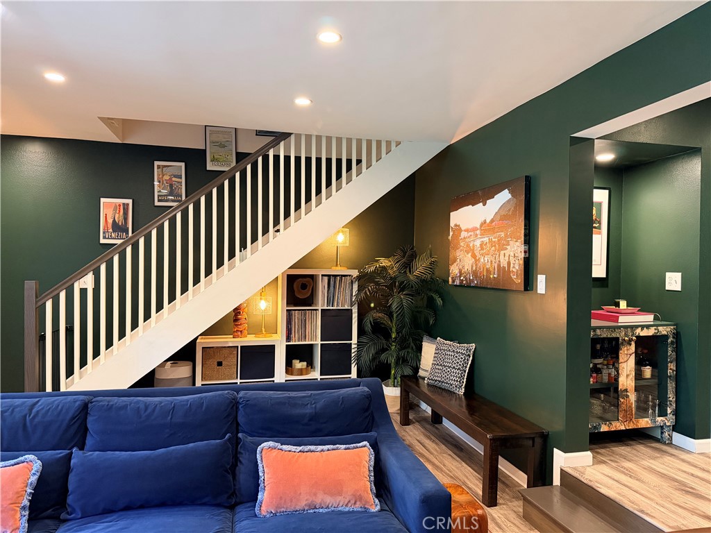 5308 W 190th Street Property Photo 3