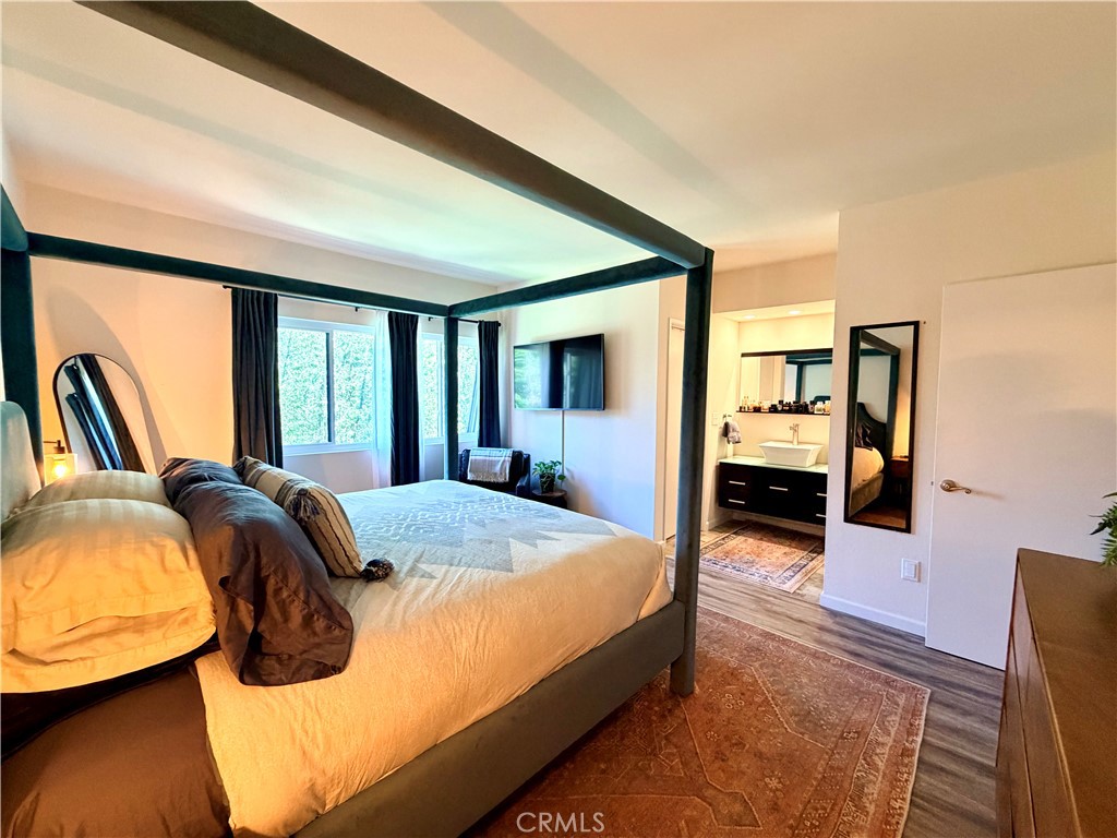 5308 W 190th Street Property Photo 16