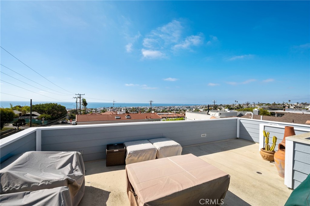 711 30th Property Photo 4