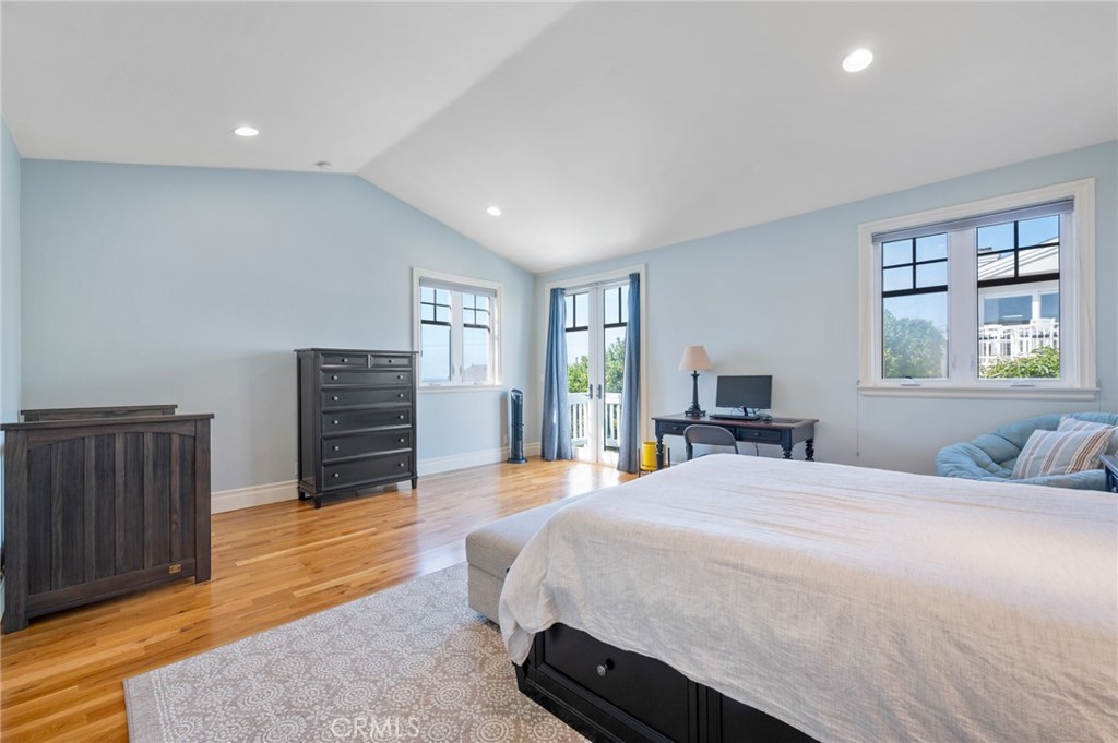 711 30th Property Photo 15