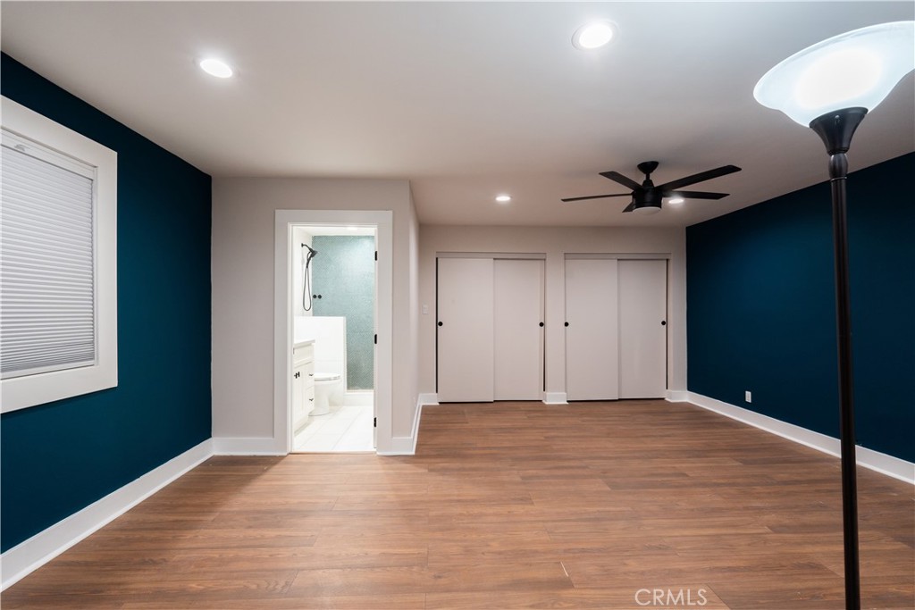 5604 S Manhattan Place Property Photo 11