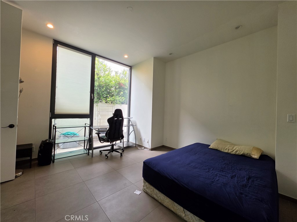 9 Temple Property Photo 18