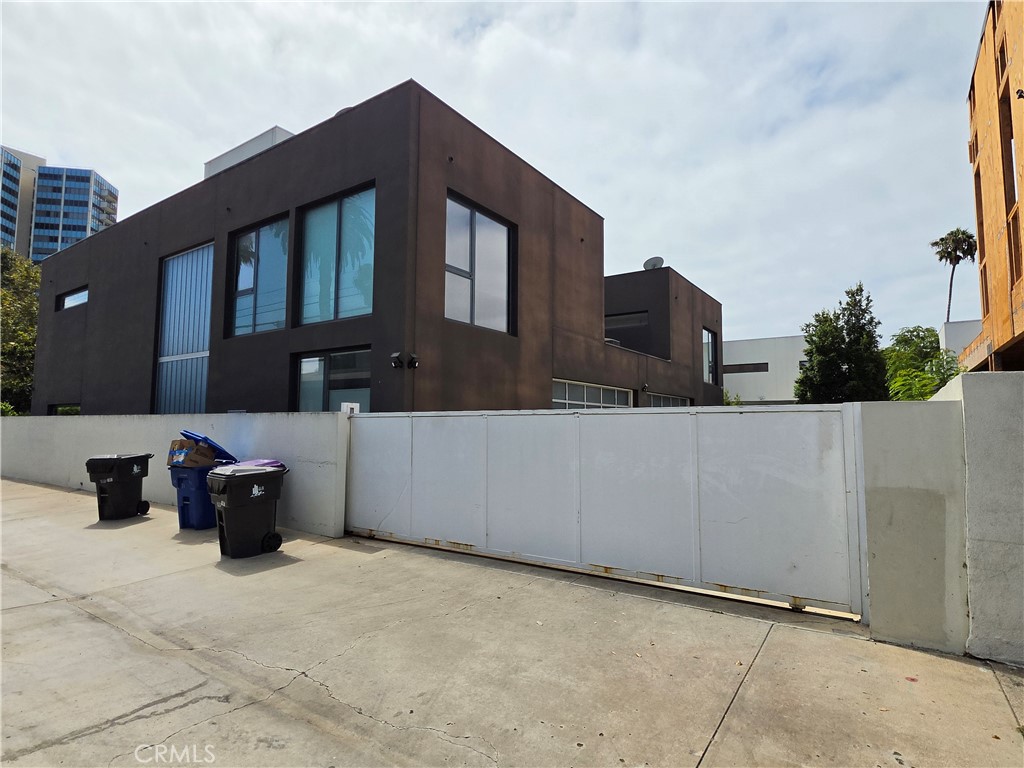 9 Temple Property Photo 28
