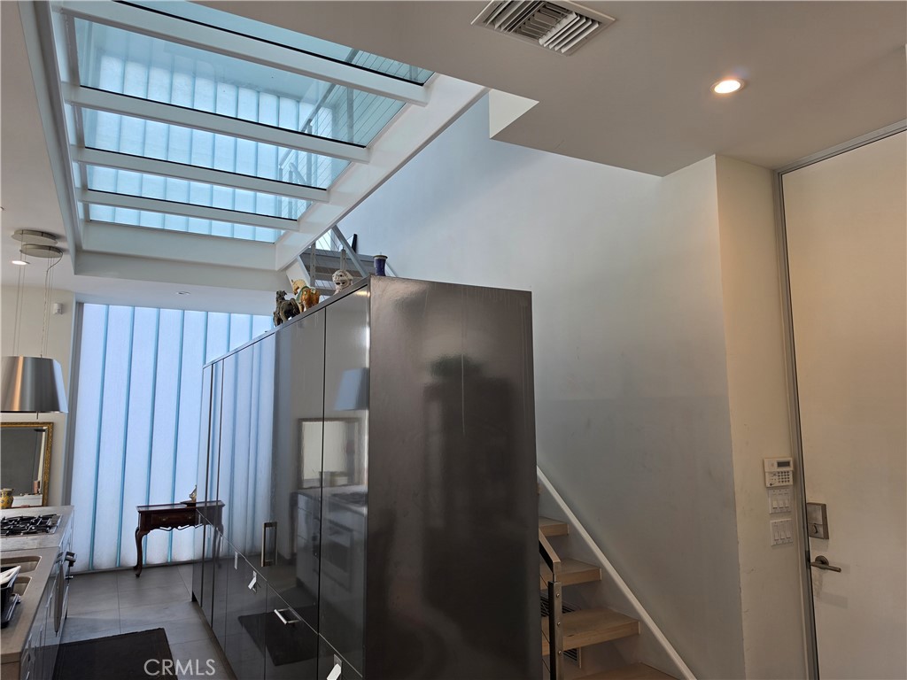 9 Temple Property Photo 30