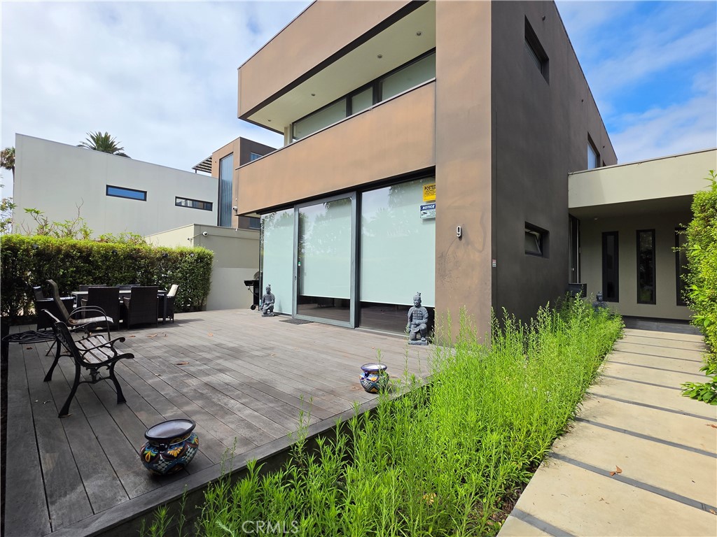 9 Temple Property Photo 40