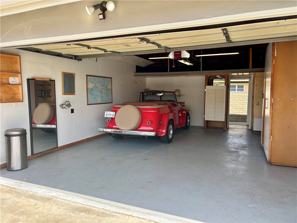 1645 Date Property Photo 8
