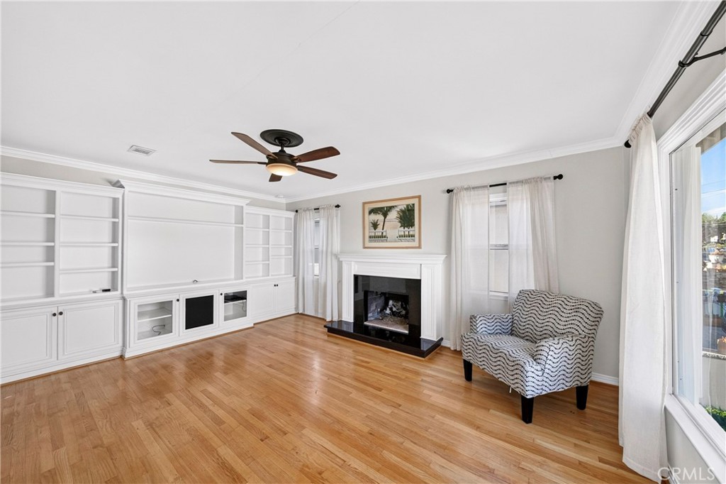 1645 Date Property Photo 11