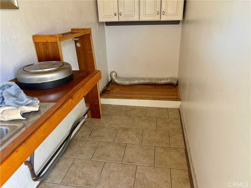 1645 Date Property Photo 19