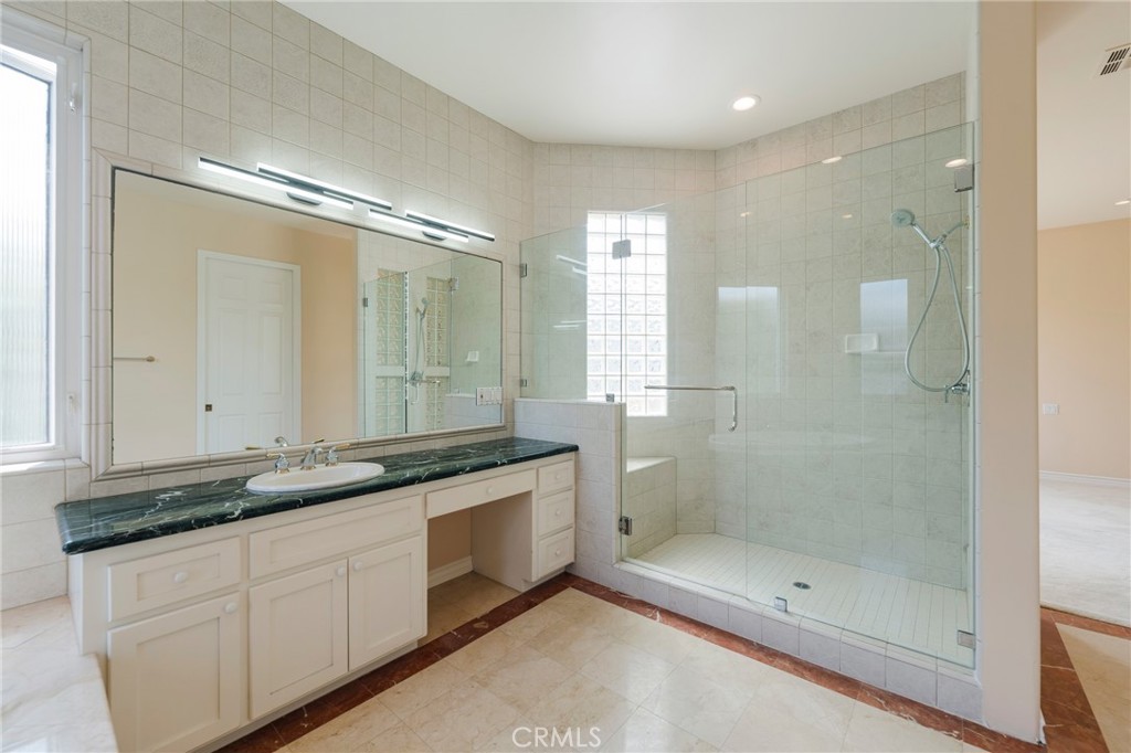 1300 Elm Avenue Property Photo 26