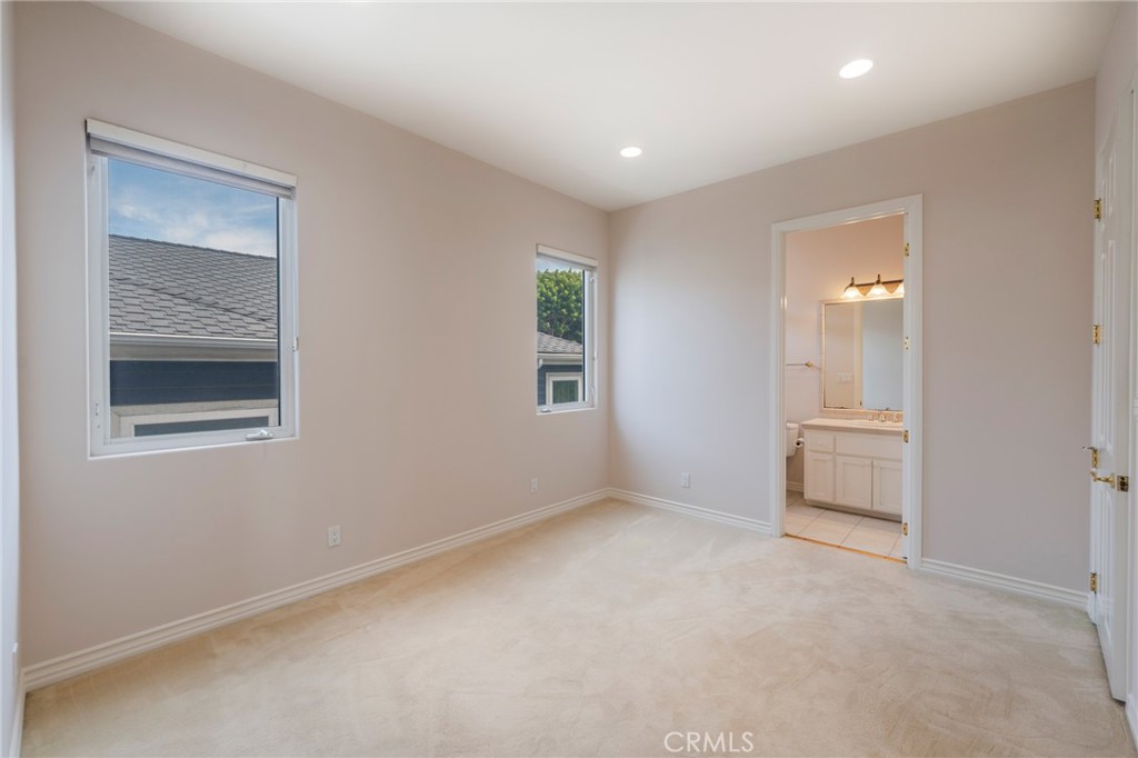 1300 Elm Avenue Property Photo 34