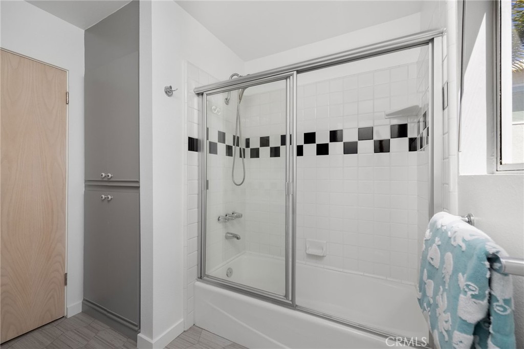 647 1st Place Property Photo 39