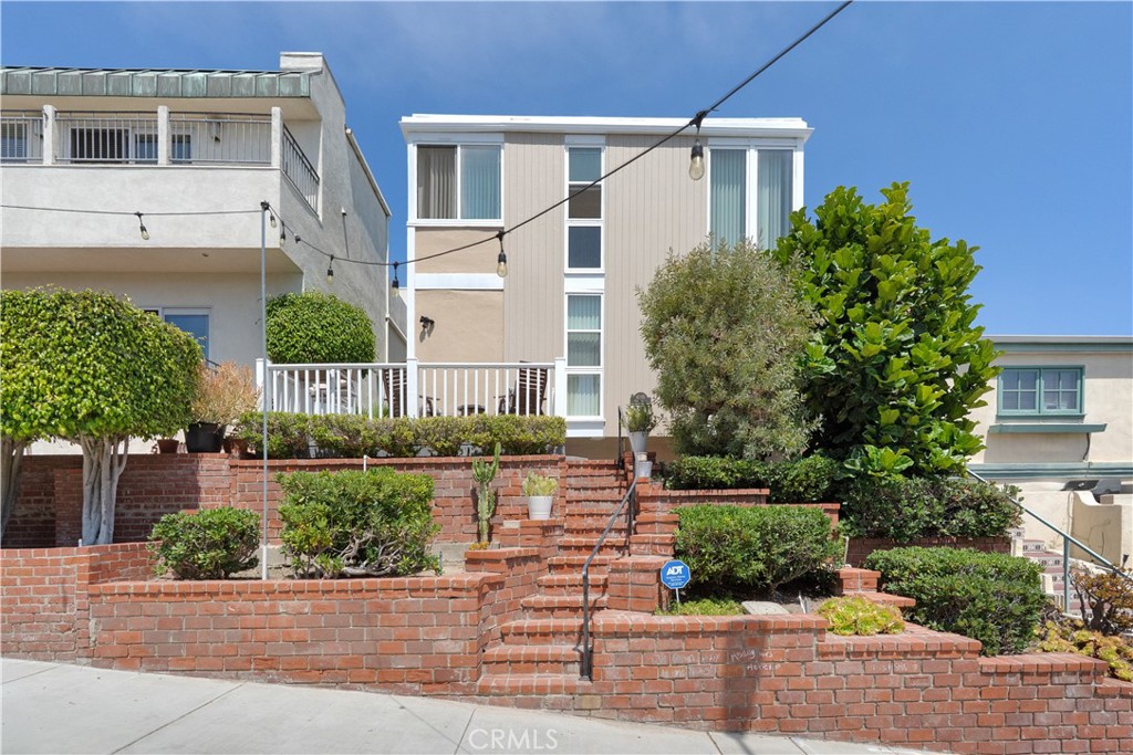 409 16th Street Property Photo 1