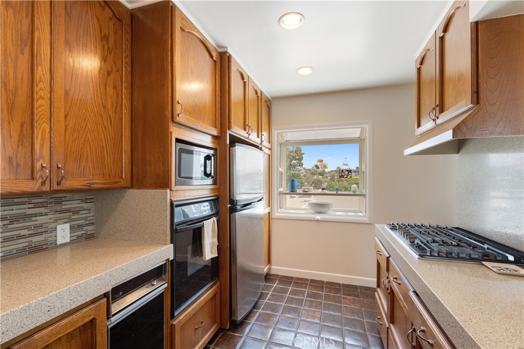 409 16th Street Property Photo 10
