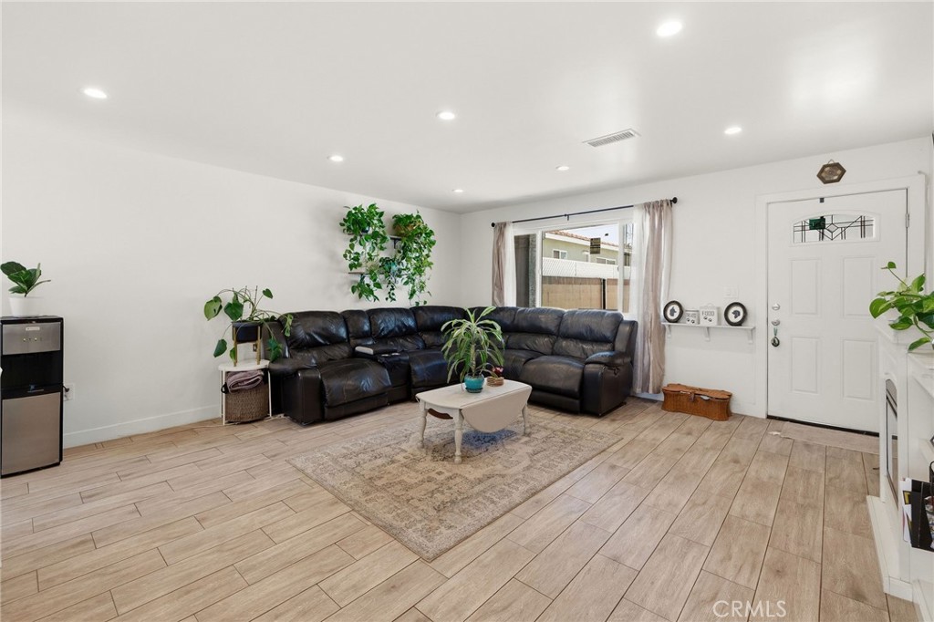 1532 W 221st Street Property Photo 36