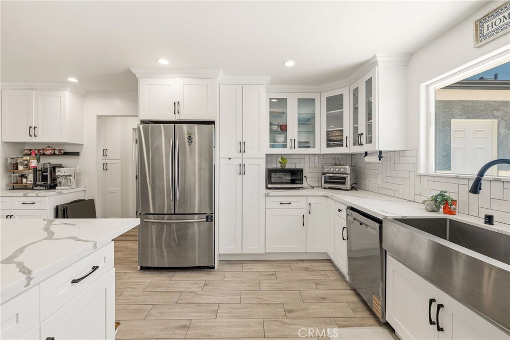 1532 W 221st Street Property Photo 47
