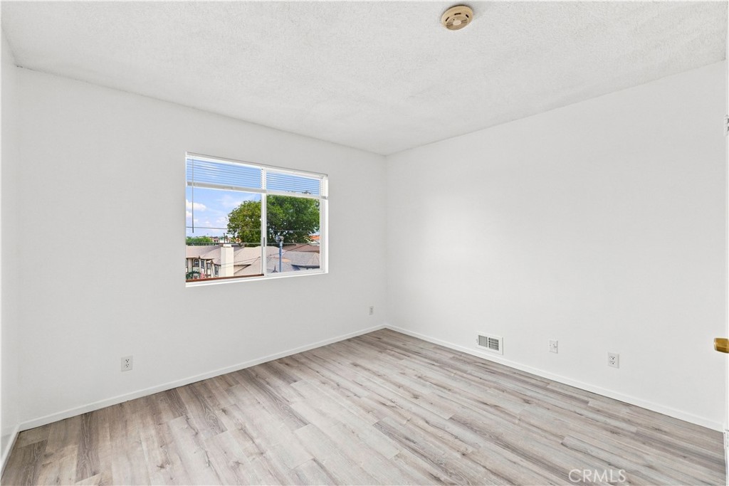 1913 Ripley Avenue Property Photo 23
