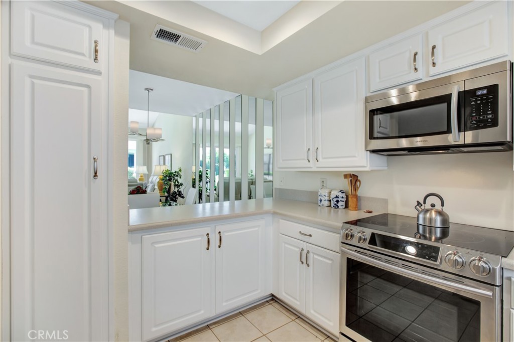 1911 Grand Bahama Drive E Property Photo 13