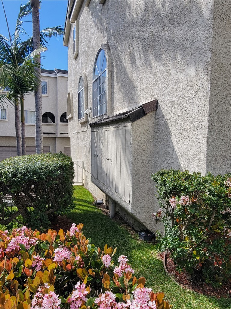 15854 Jupiter Place Property Photo 6