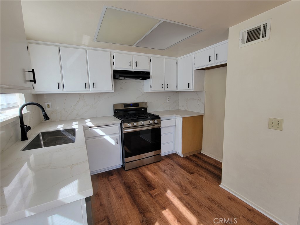 15854 Jupiter Place Property Photo 12